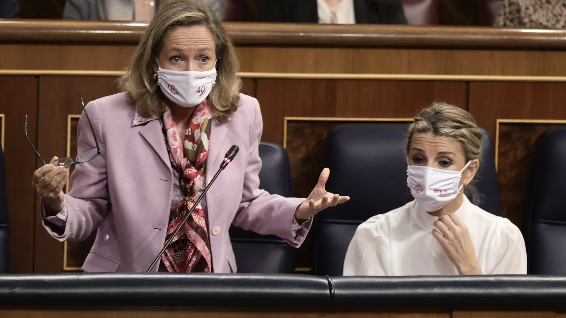 La vicepresidenta primera y ministra de Asuntos Económicos y Transformación Digital, Nadia Calviño, interviene en una sesión plenaria, en el Congreso de los Diputados, a 1 de diciembre de 2021, en Madrid, (España). Durante el pleno, el Ejecutivo central debe responder a las cuestiones de la oposición como su gestión al frente de la sexta ola de Covid-19; la modificación de la Ley Mordaza; y qué piensan hacer para que se cumpla la ley de la Generalitat de Cataluña.01 DICIEMBRE 2021;CONGRESO;SESION;OMICROM;COVID;MORDAZAEduardo Parra / Europa Press01/12/2021