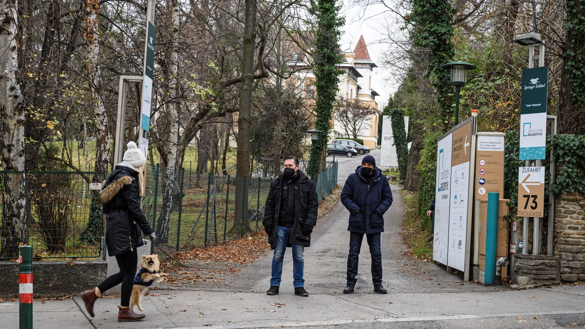 El proyecto contra antivacunas y negacionistas, presentado este jueves, cuenta con el respaldo de cuatro de los cinco partidos que tienen representación en el Parlamento.