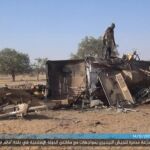 Estado en que quedó uno de los vehículos del ejército nigeriano (Amaq)