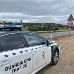 Un coche de la Guardia Civil durante un control de velocidad