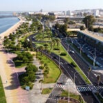 La Avenida Francisco Montenegro es uno de los entornos que conecta a la ciudad de Huelva con su puerto