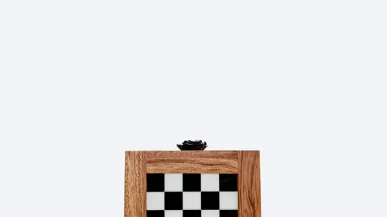 Bolsos de fiesta para subir de nivel cualquier look de invierno