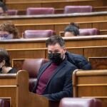 El portavoz de ERC en el Congreso, Gabriel Rufián, contra un periodista deportivo