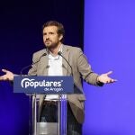 El líder del PP, Pablo Casado, ayer en el congreso popular en Aragón