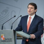 Políticos al borde de un ataque de nervios y teoría del Dominó