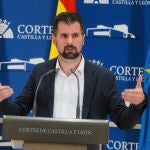 El líder del PSOE de Castilla y León, Luis Tudanca, a una rueda de prensa tras el anuncio de adelanto electoral por parte del presidente de la Junta, Alfonso Fernández Mañueco, este lunes, en Valladolid