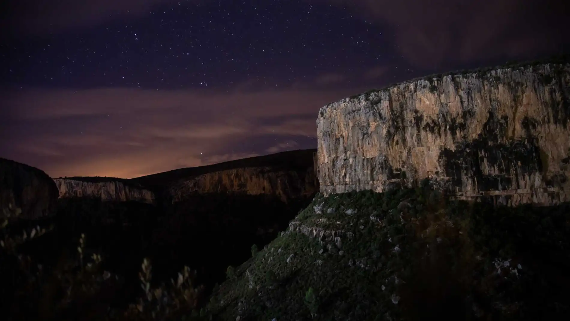 El Observatorio Astronómico de Aras de los Olmos es un punto clave para este tipo de actividad