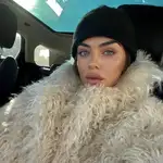 Violeta Mangriñán preparada para el invierno.