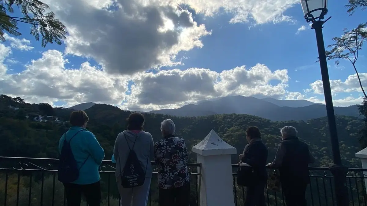 La Diputación de Málaga ha realizado talleres con adultos y niños en los municipios afectados por el incendio en Sierra Bermeja para gestionar sus emociones