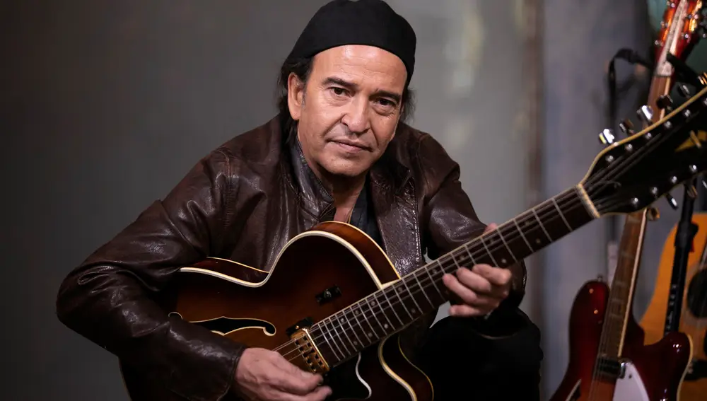 Álvaro Urquijo (Los Secretos)