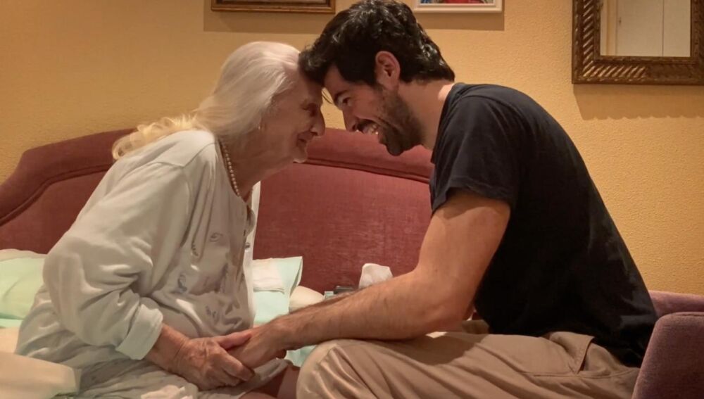 Una imagen de "100 días con la Tata"