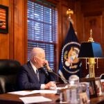 Imagen del presidente Biden en su última llamada con su homólogo ruso, Vladimir Putin