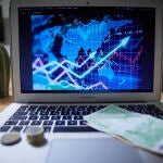 El INE certificó ayer que el IPC interanual está en el 6,1%, después de haber descendido cuatro décimas en enero