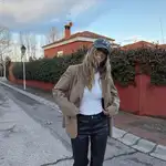 María Pombo con el look más en tendencia.