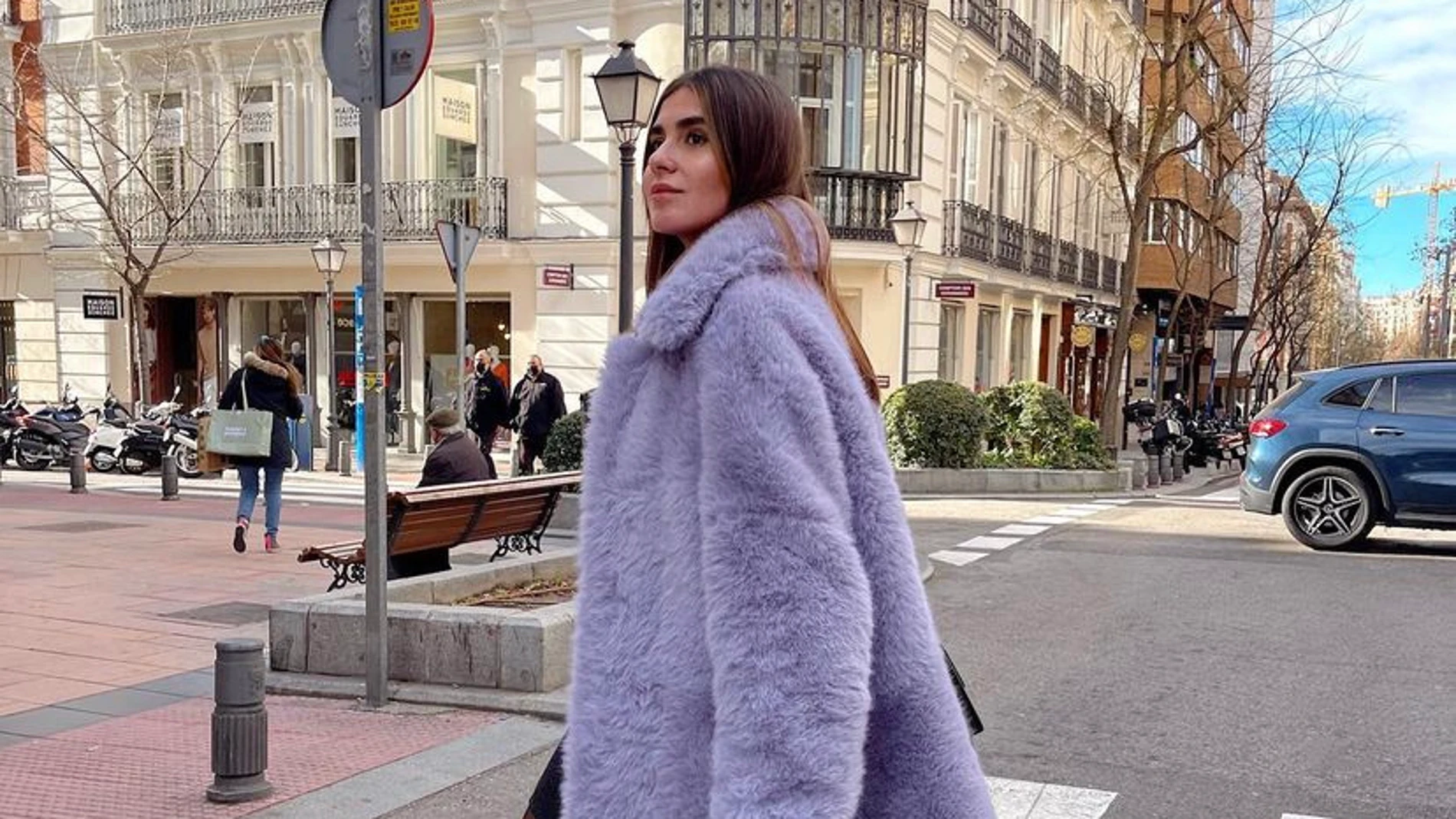 Mery Turiel con abrigo de rebajas de Mango.