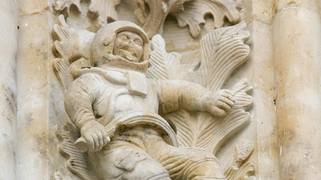 Astronautas, aliens y hasta Darth Vader: La cultura pop se cuela en las catedrales