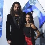 Jason Momoa y Lisa Bonet, en la premiere de "Aquaman"