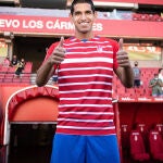 Luis Abram en su presentación con el Granada.