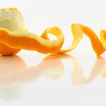 La piel de la fruta que tiramos suele poseer una gran cantidad de vitaminas