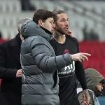 Mauricio Pochettino junto a Sergio Ramos