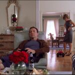 La "crisis de la mediana edad" es un tema recurrente del cine. El descontento con su vida, suele empujar al personaje a dar un cambio drástico en su vida | Fuente: Fotograma de la película `American Beauty´
