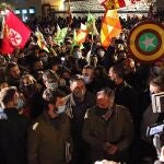 Santiago Abascal, con el candidato Juan García-Gallardo y Carlos Pollán, a su llegada al acto en León