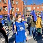Cristina Blanco Rojo, número uno de la candidatura de la España Vaciada por Valladolid participa en la protesta