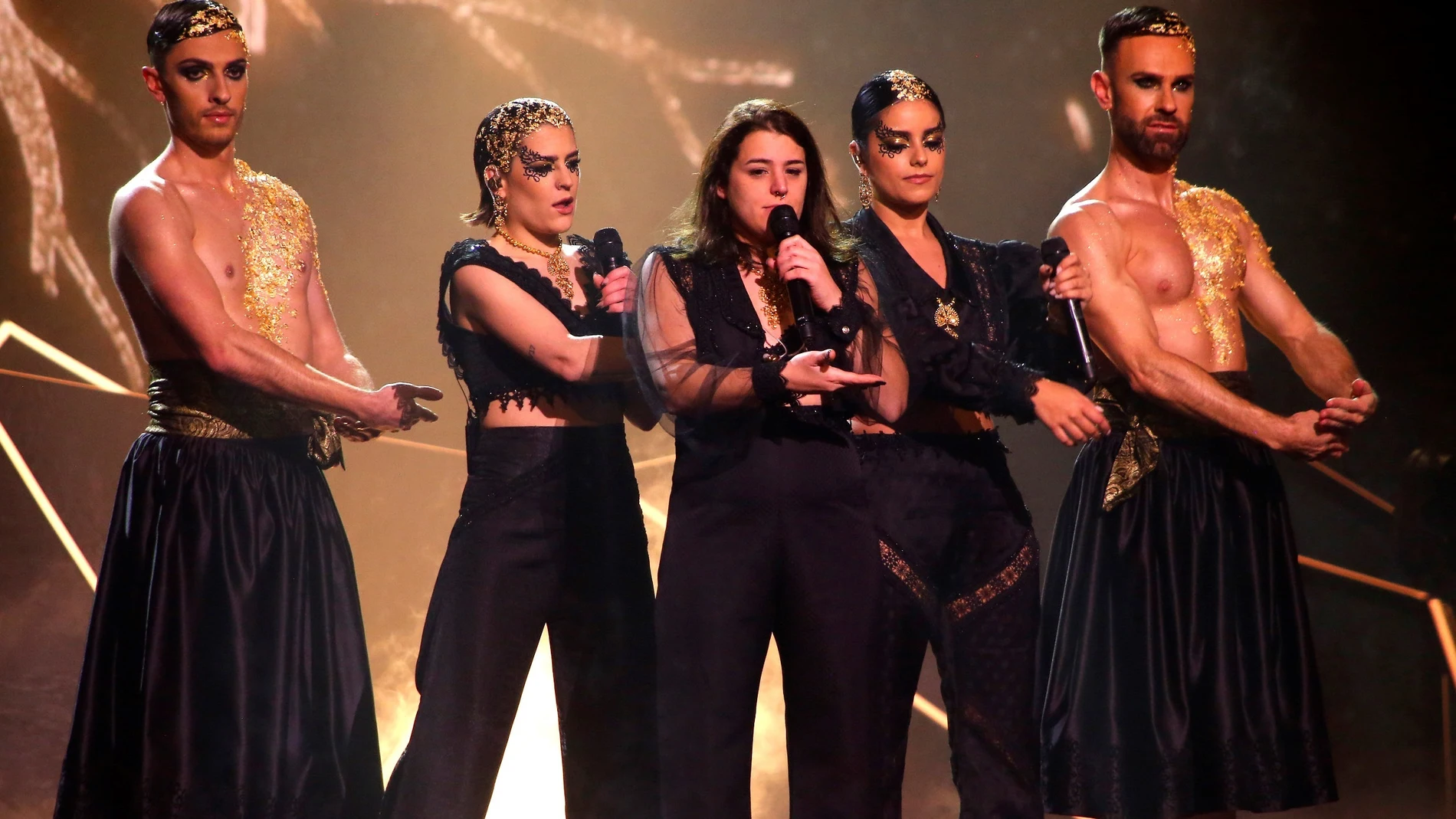 Las integrantes del grupo Tanxugueiras durante su participación este miércoles en la primera semifinal del Benidorm Fest, en el que España se dispone a elegir a su representante para Eurovisión 2022