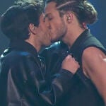 El beso protagonizado por Unique en Benidorm Fest