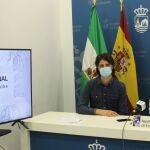 El poeta Alejandro Simón Partal y el alcalde de Estepona, José María García Urbano