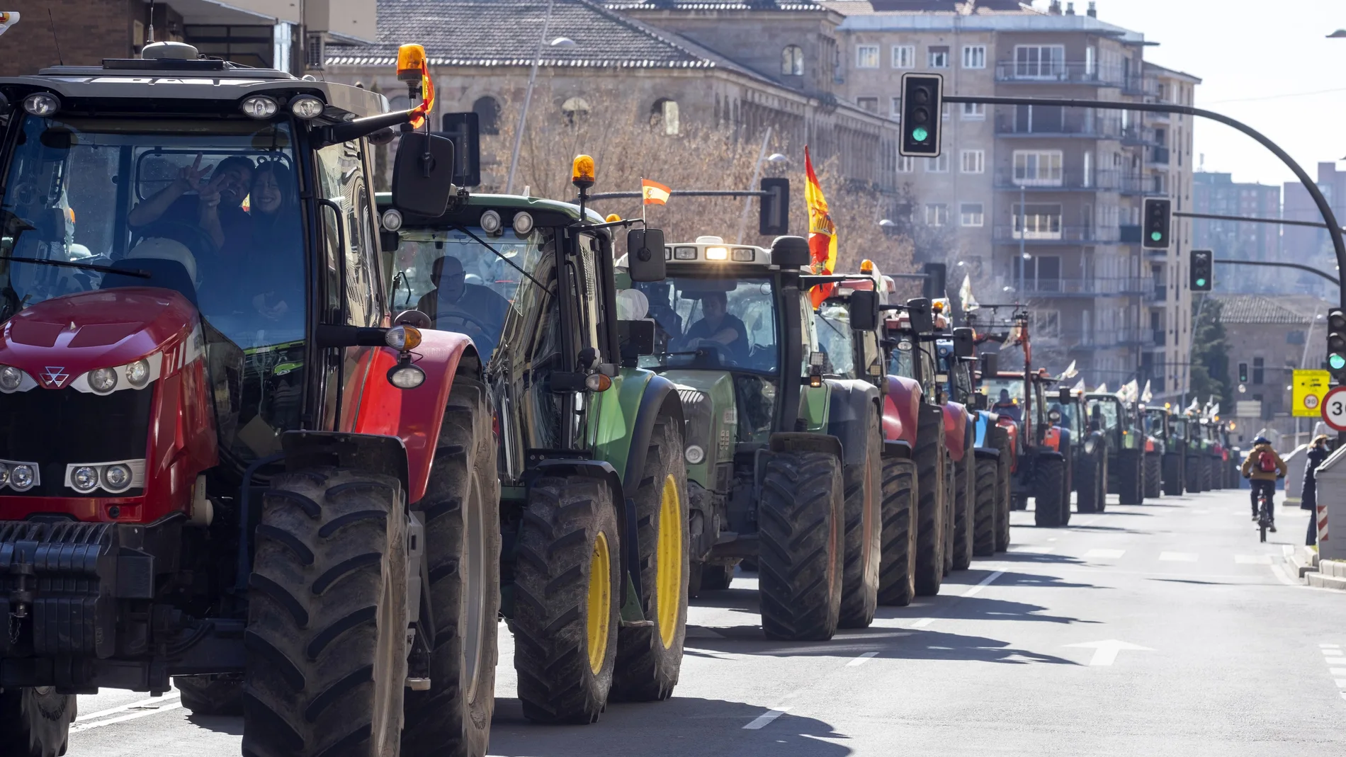 Tractorada de protesta por las calles de Salamanca