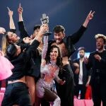 BENIDORM (ALICANTE), 29/01/2022.- La cantante Chanel (c) y su canción "SloMo" representarán a España en Eurovisión 2022 tras su victoria esta noche en la final de la primera edición de Benidorm Fest con 96 puntos, que incluyen la máxima puntuación del jurado. EFE/ Manuel Lorenzo