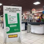 Gadis participa en la acción solidaria de AECC