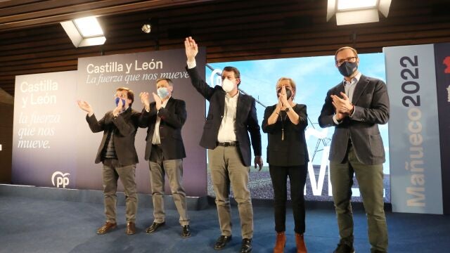 El cancidato del PP, Alfonso Fernánez Mañueco, arropado en Segovia por Martínez Almeida, Javier Maroto, Paloma Sanz y Francisco Vázquez