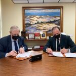 Firma del convenio entre los presidentes de ambas entidades
