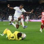 Maximiano evita el intento de Rodrygo