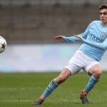Iker Pozo con el Manchester City.
