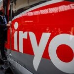 Uno de los trenes de iryo en la estación de Santa Justa, en Sevilla