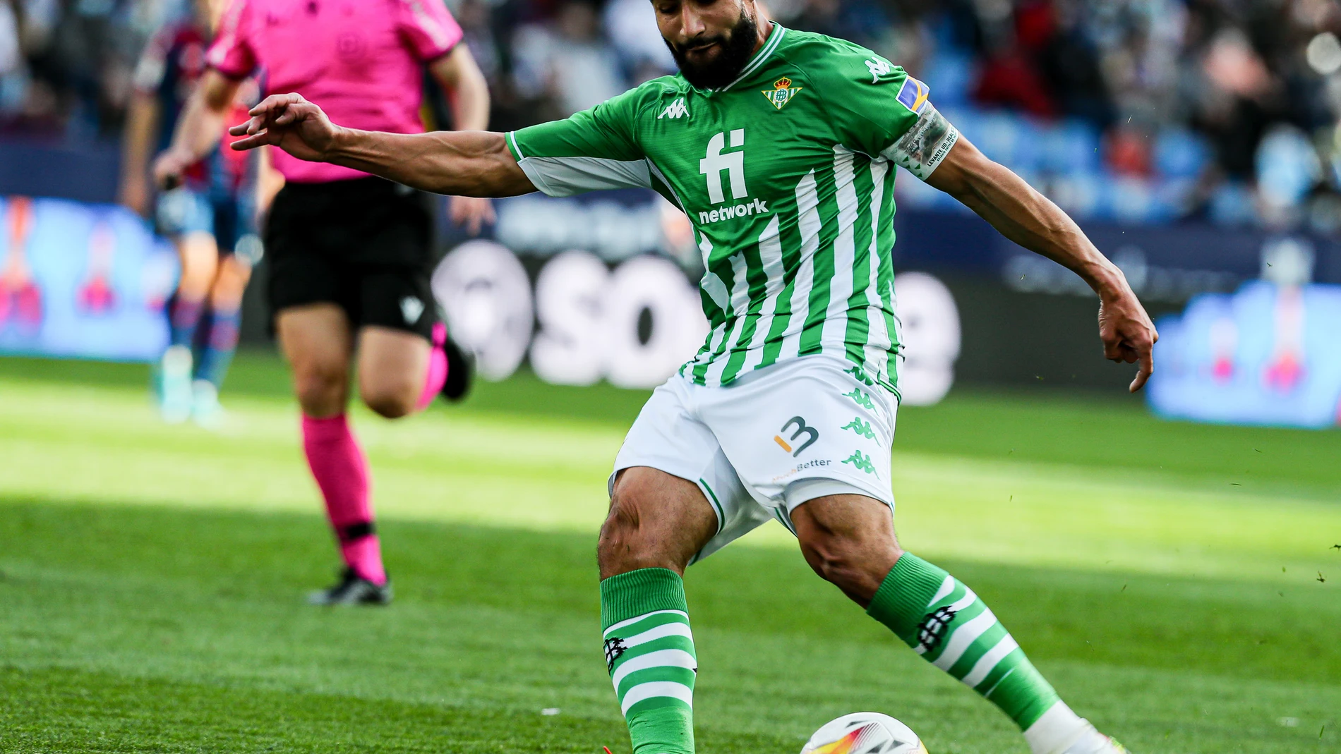 Nabil Fekir con el Real Betis.