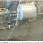 Un momento del trabajo de despiece para descubrir la cocaína