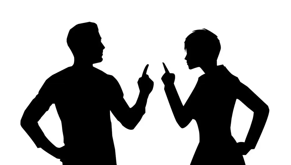 Siluetas manteniendo una conversación