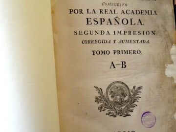 Primer tomo del Diccionario de autoridades