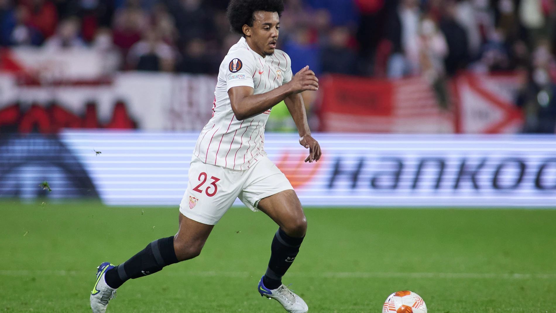 Jules Koundé con el Sevilla.