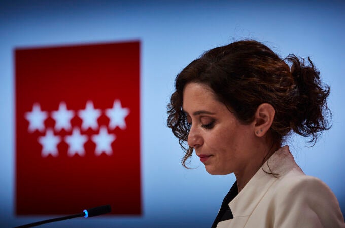 La presidenta de la Comunidad de Madrid, Isabel Díaz Ayuso durante la rueda de prensa ofrecida en la Real Casa de Correos de Madrid este jueves. La presidenta de la Comunidad de Madrid, Isabel Díaz Ayuso durante la rueda de prensa ofrecida en la Real Casa de Correos de Madrid este jueves.