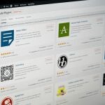 Sección de "plug-ins" en el administrador de una página web creada con WordPress.