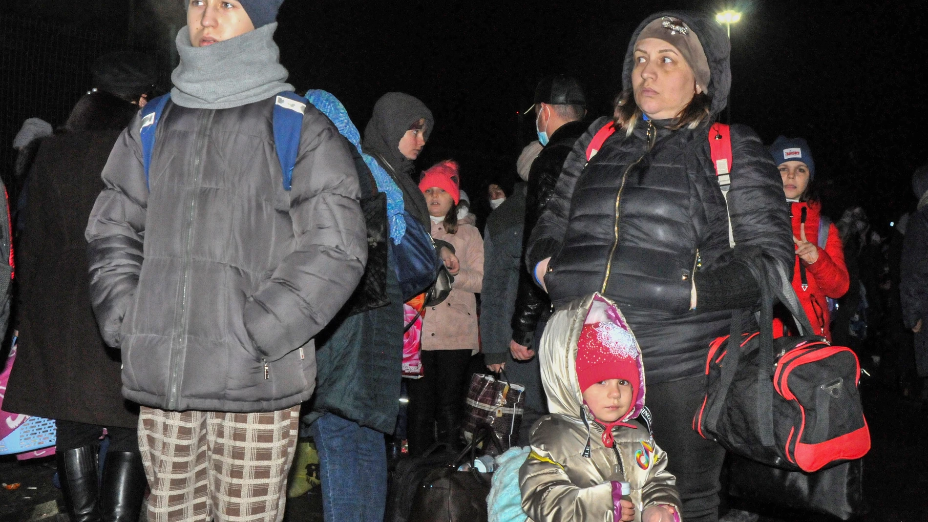 Familias de la República de Donetsk son evacuadas a Rusia