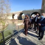 La consejera de Agricultura, Ganadería, Pesca y Desarrollo Sostenible de la Junta de Andalucía, Carmen Crespo, en una visita a los Sotos de la Albolafia en Córdoba. EUROPA PRESS