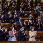 El presidente del PP renuncia a formular su pregunta inicial a Pedro Sánchez y ha puesto en valor la lealtad constitucional de su partido. Sánchez le ha deseado “desde la discrepancia, lo mejor” y ha asegurado que no adelantará elecciones.