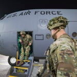 Se calcula que, sumando el último despliegue de soldados y desde que dio comienzo la crisis en Ucrania, Estados Unidos cuenta en estos momentos con cerca de 100.000 efectivos militares en el continente europeo