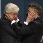 Los músicos Manuel Alejandro y Alejandro Sanz emocionaron sobre el escenario del Maestranza